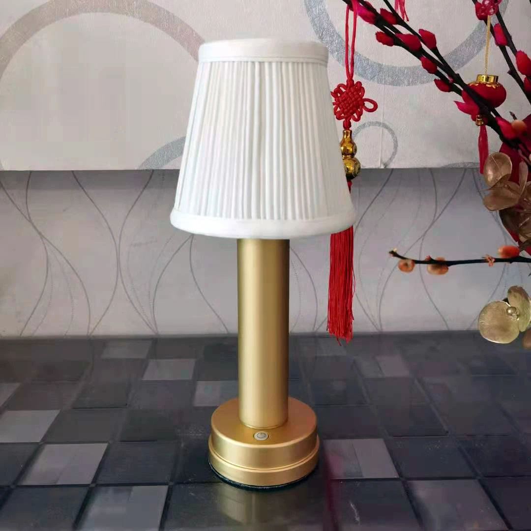 Aluminium Rechargeable Restaurant Cordless Gold Fabric Table Lamp