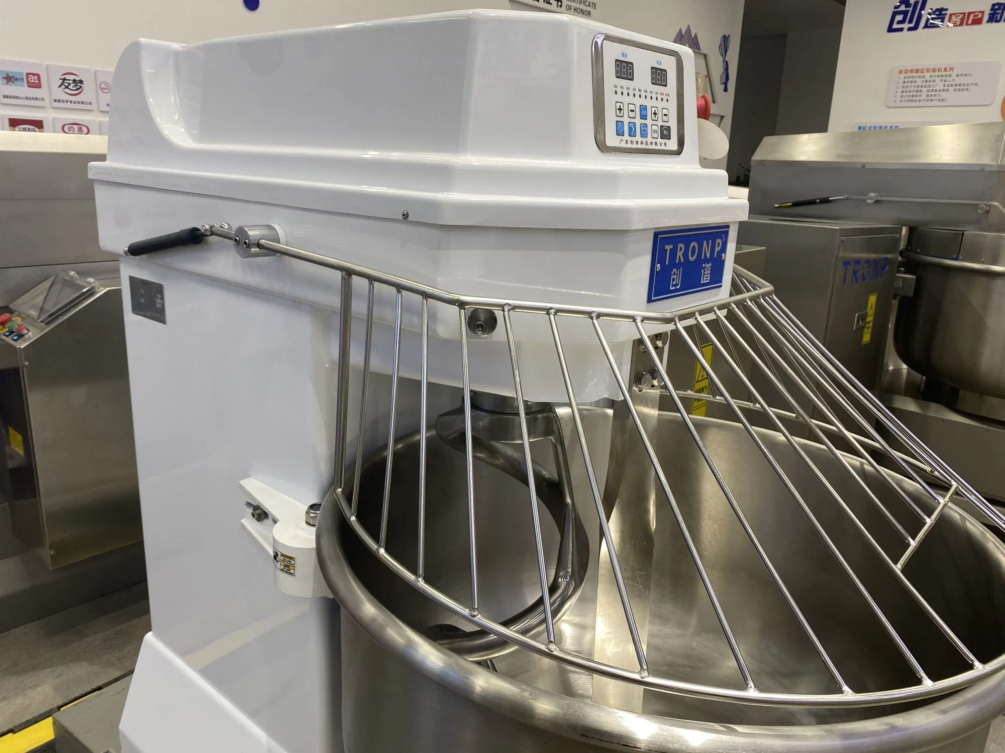 TP Standard Series Electric Bakery Machine Spiral Food Plangary Egg كعكة العجينة خبز الخلاطة