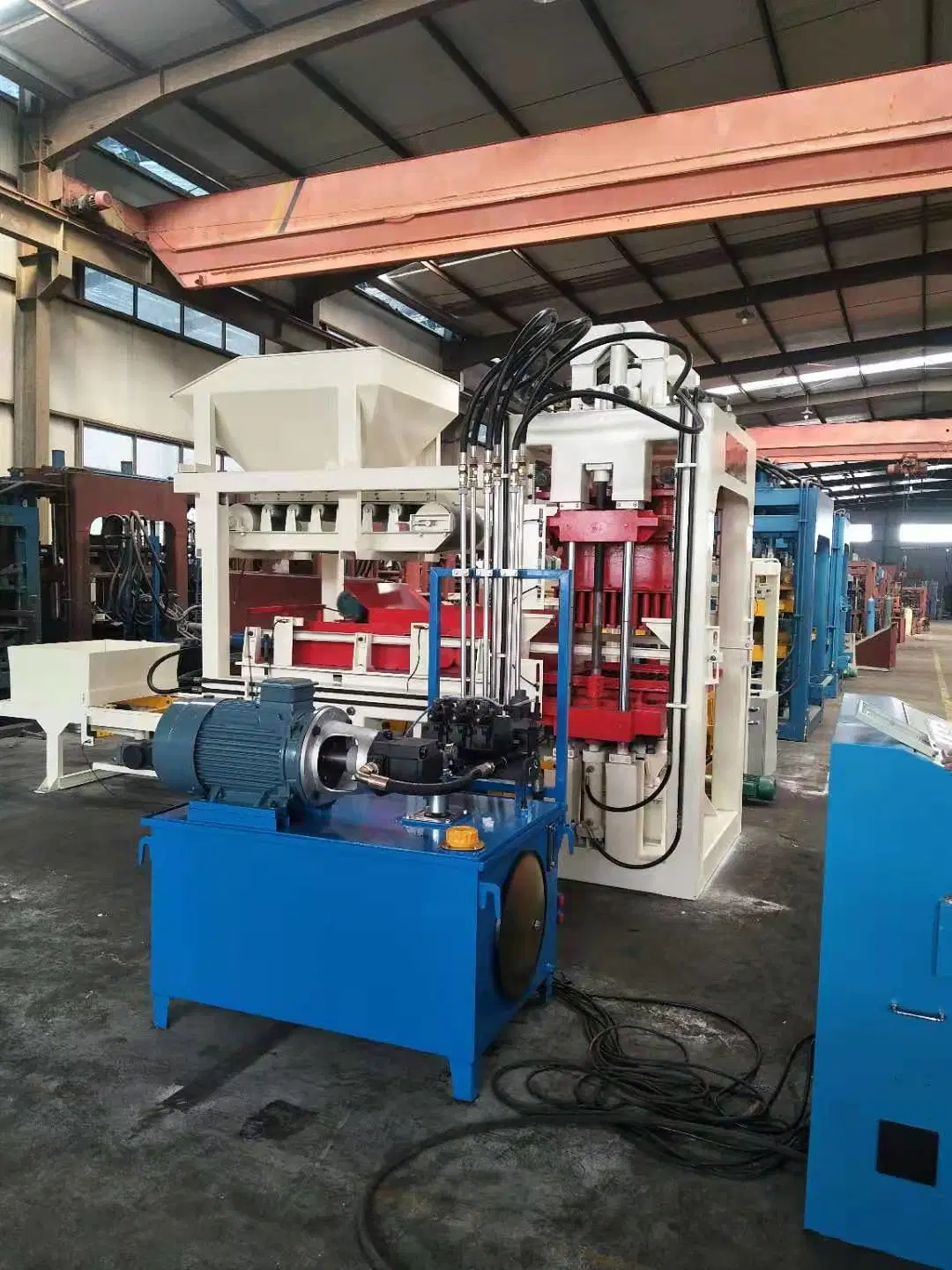 Qt8-15 Automatic Concrete Block Making Machine Production Line