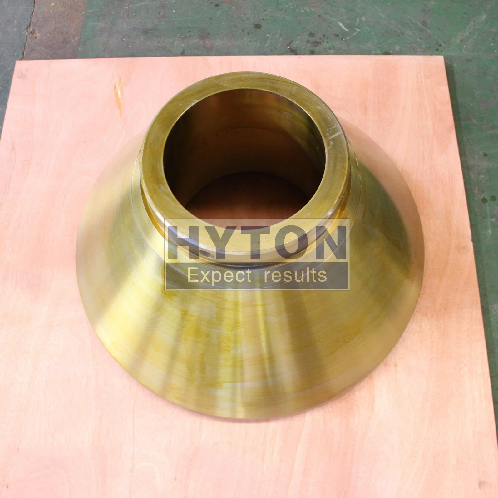 Mining Machinery Parts Head Suit CH420 Cone Crusher Spares