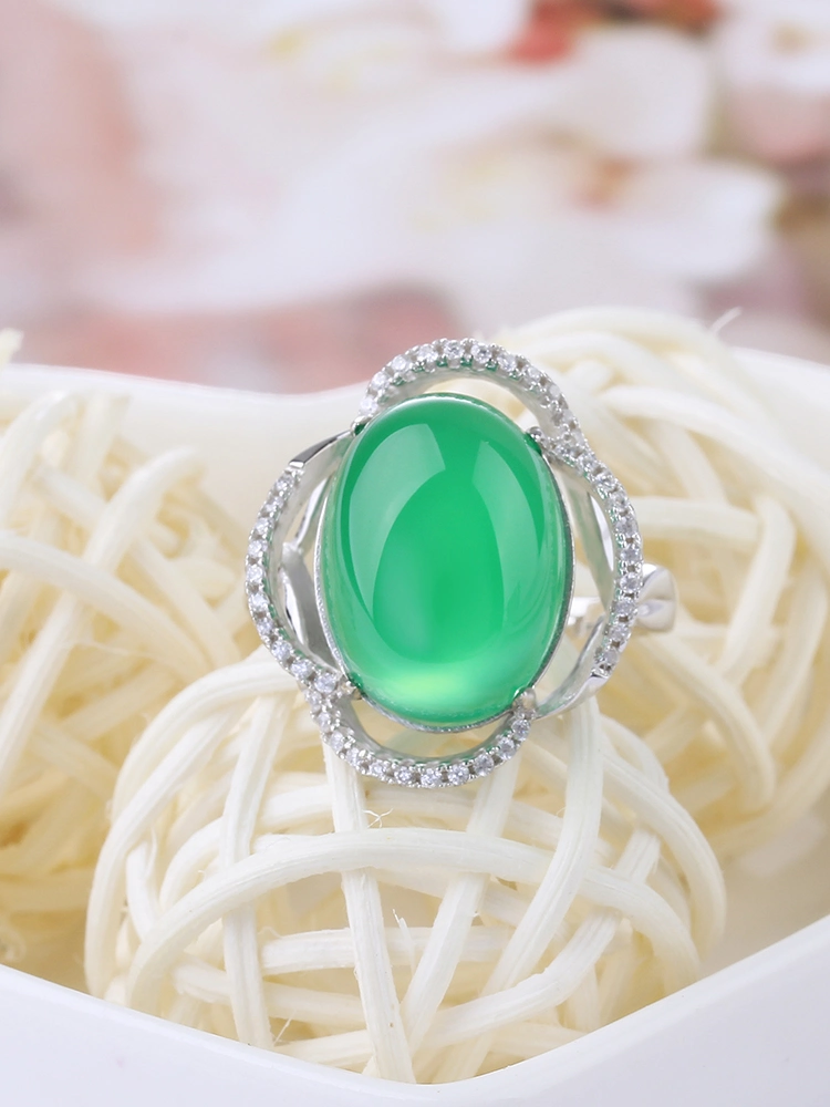 Fine Jewelry Beautiful Lady Stone Ring with Big Cabochon Chalcedony for Aniversary Gift