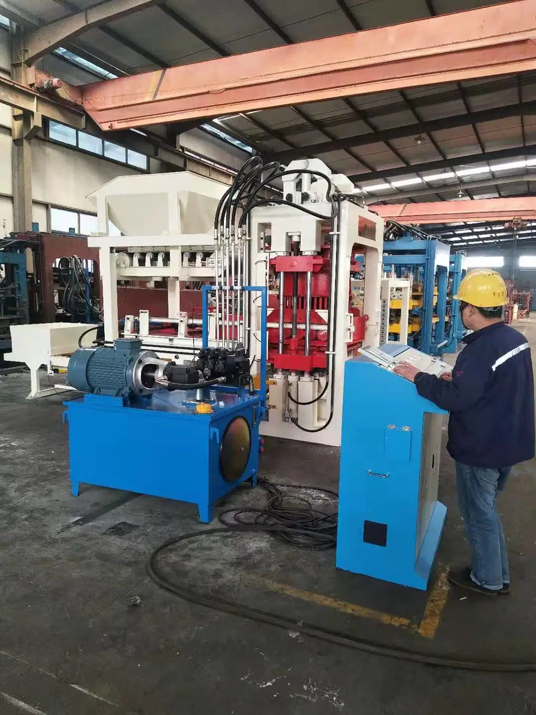 Qt8-15 Automatic Concrete Block Making Machine Production Line