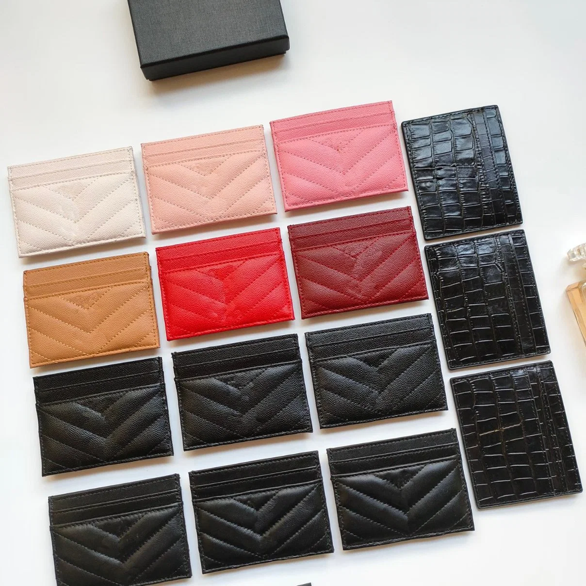 Nouveau luxe Designer Purse titulaires de carte de marque du caviar femme Mini Wallet Designer Couleur Pure Texture de galets de luxe en cuir véritable portefeuille noir avec boîtier