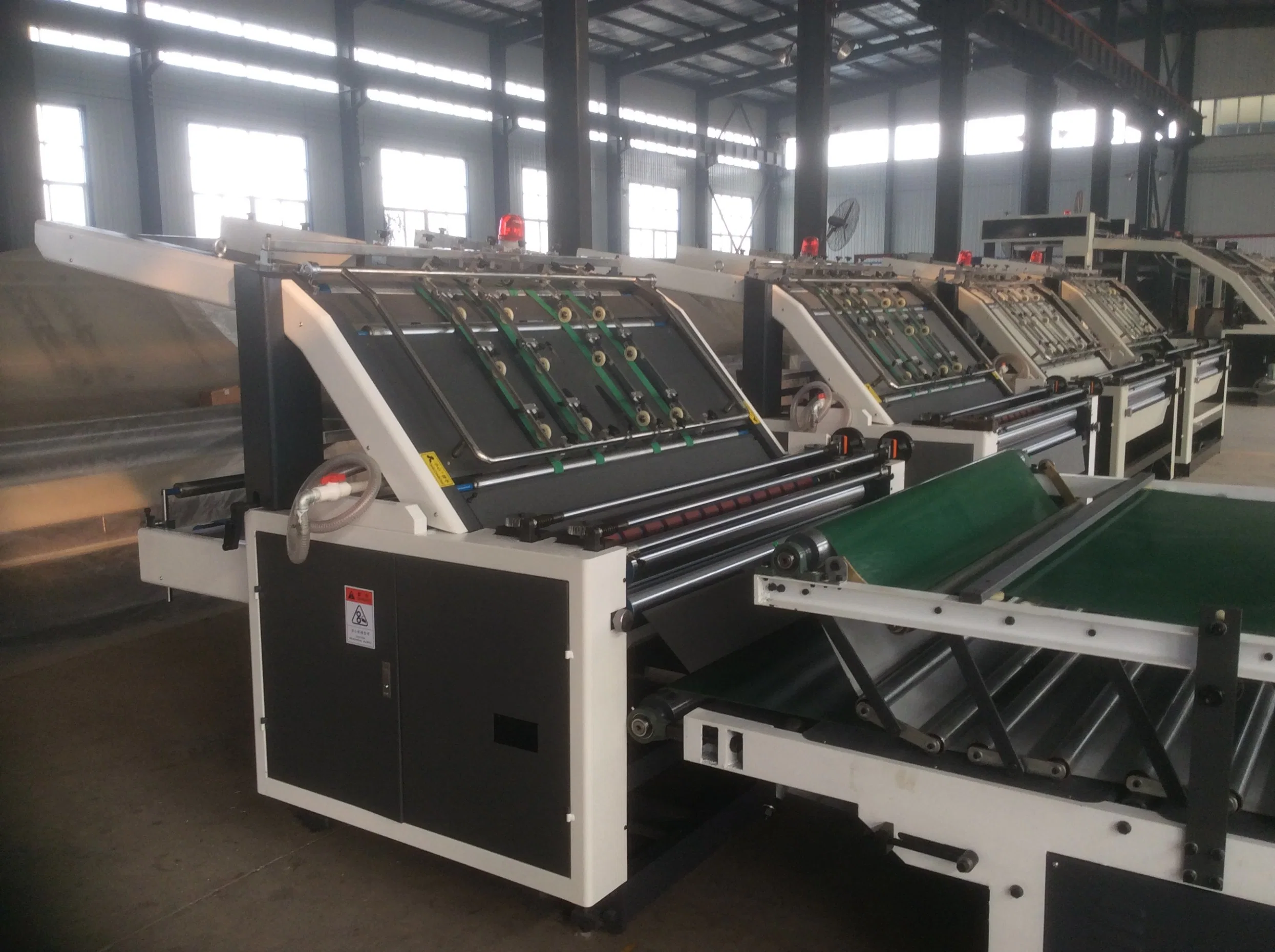 Packaging Machine Semi Auto Corrugated Sheet Flute Laminator Machine