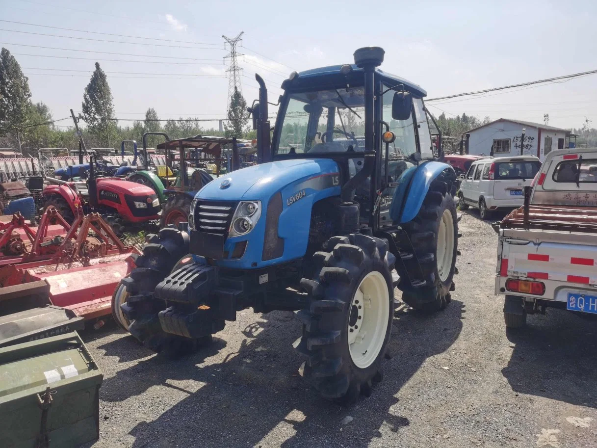 Tracteur agricole d'occasion New Holland/John Deere/Sch avec Chargeur frontal/pelle rétro/charrue/remorque