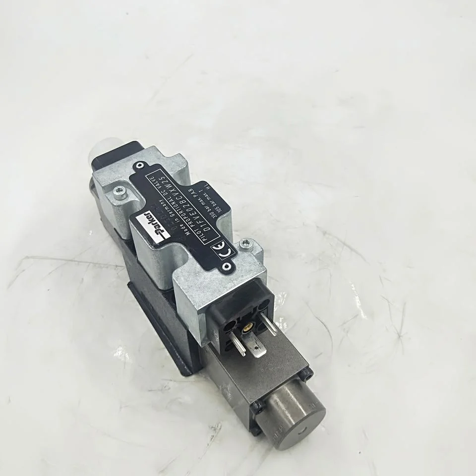 Parker D81 D81VW Series Proportional Directional Control Valve D81VW015c4ntw D81VW015c4ntw91 D81VW003c2njw91 D81VW002c3njw