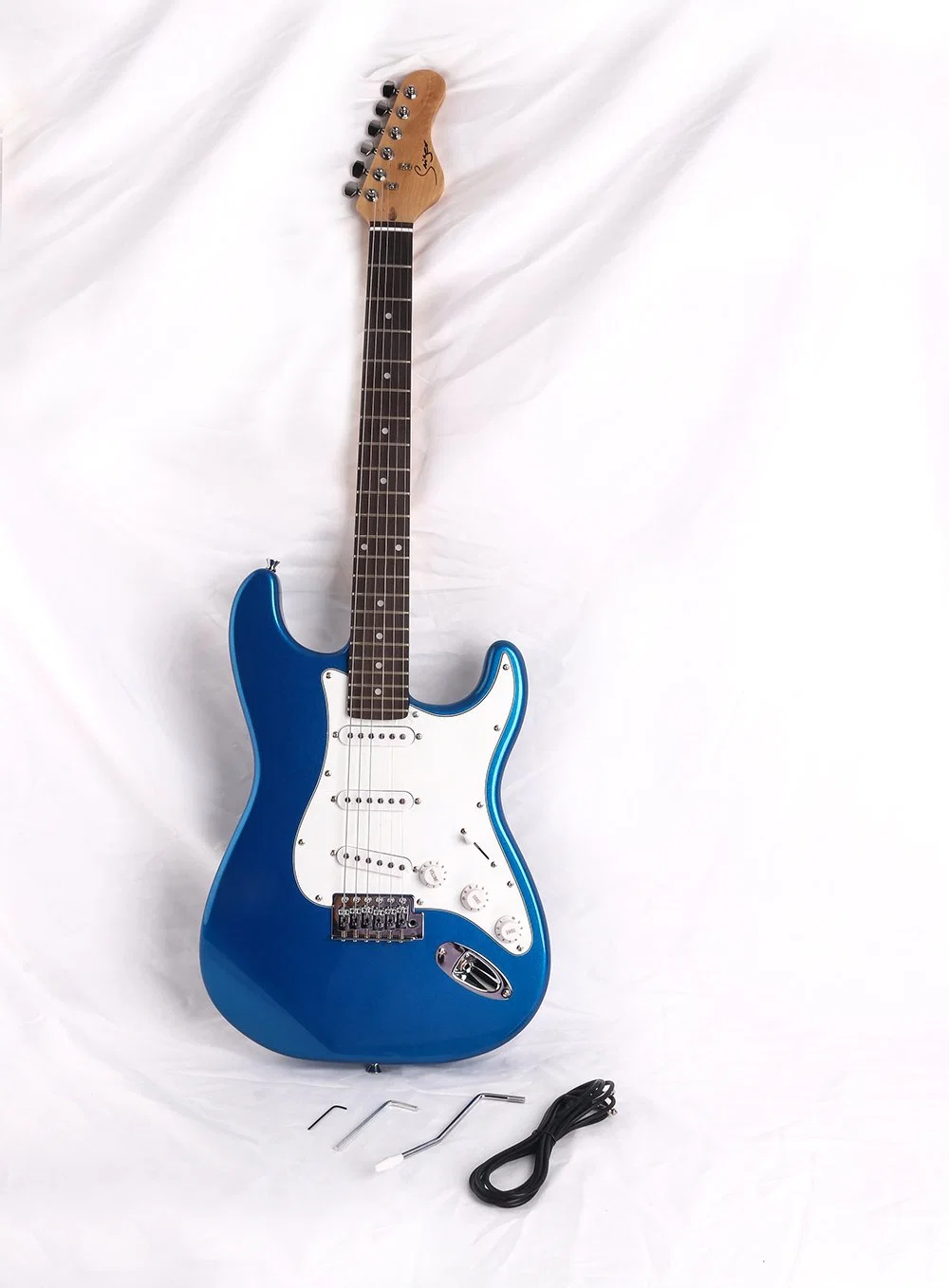 Comercio al por mayor baratos OEM marca personalizada principiante de guitarra eléctrica estilo ST