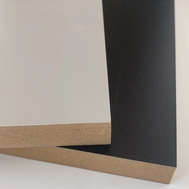 Panneaux de structure monocouche MDF en mélamine couleur unie 4*8 1220 x 2440 mm