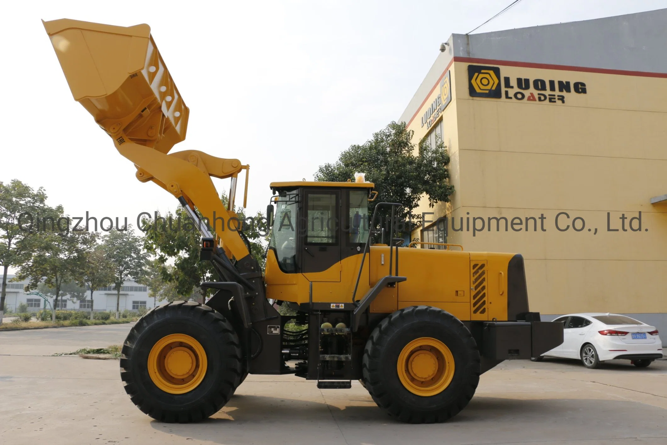 El equipo de maquinaria de construcción China Luqing pequeña pala frontal 5t hidráulicos de la cuchara compacto Mini L956 Mini cargadora de ruedas cargadora de pago con la capacidad 4.5cbm