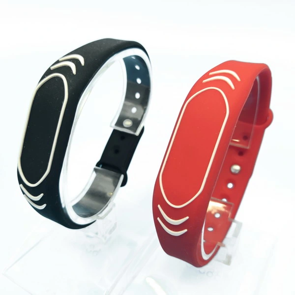 Slim Bobo RFID Silicone Bracelet Customized Hf/NFC Rubber Band for Concert Gym