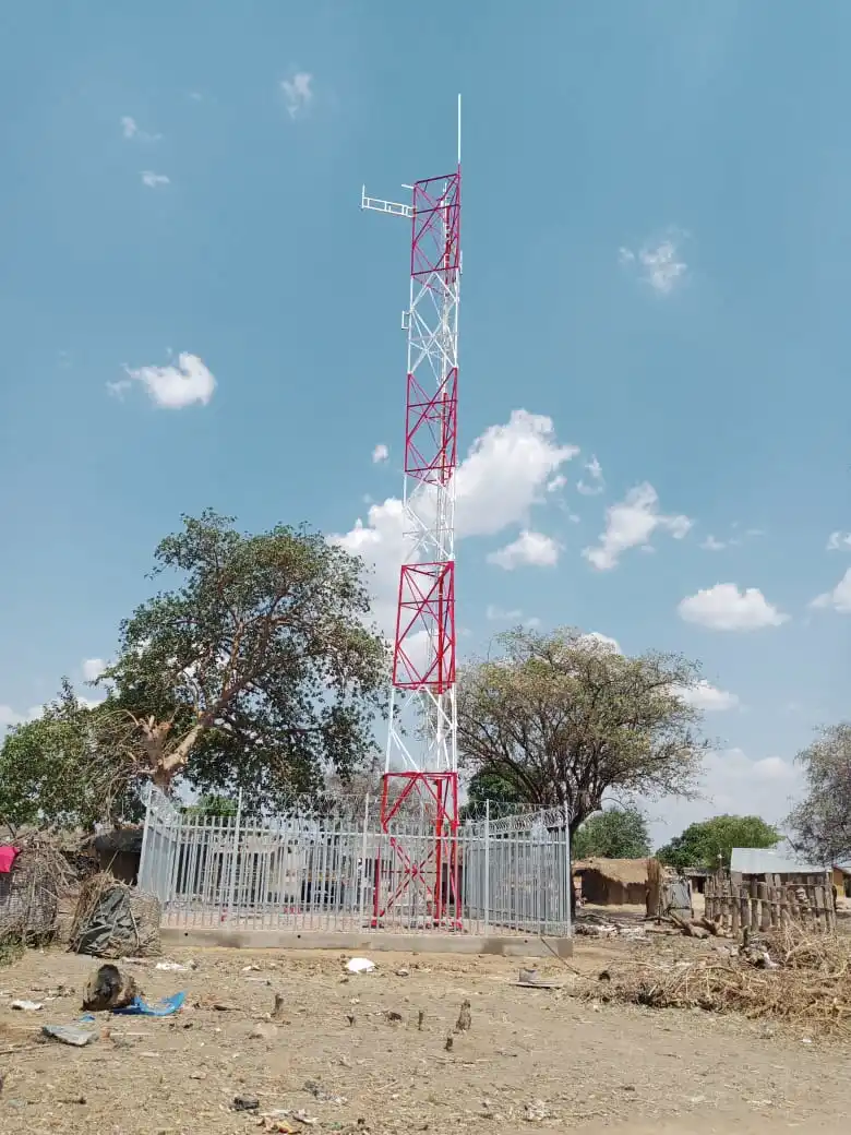 Angular 4G 5g Wireless Telecommunication Cellular Tower with Lighting Rod