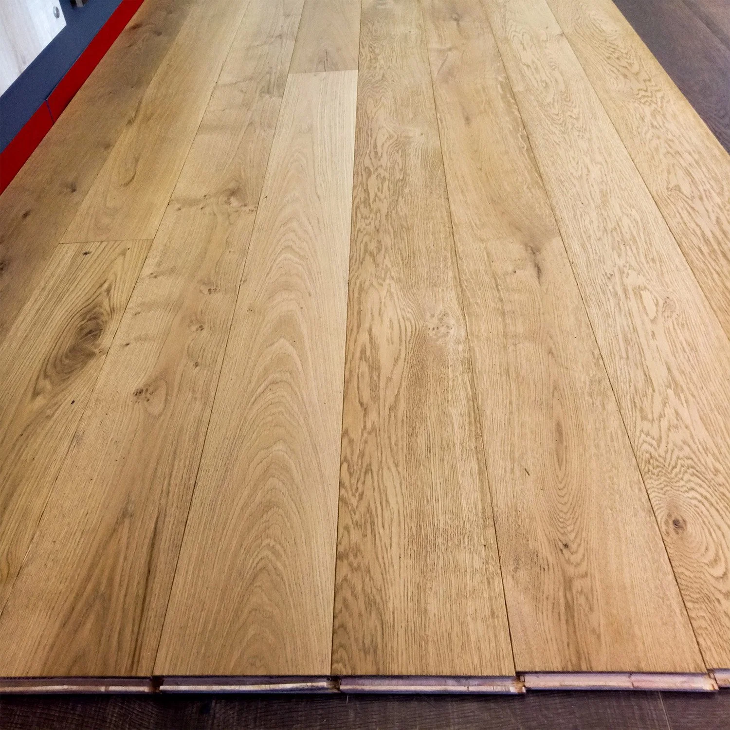 Anti-Slip Luxury Vinyl Planks Lvt Flooring 2 mm Building Material