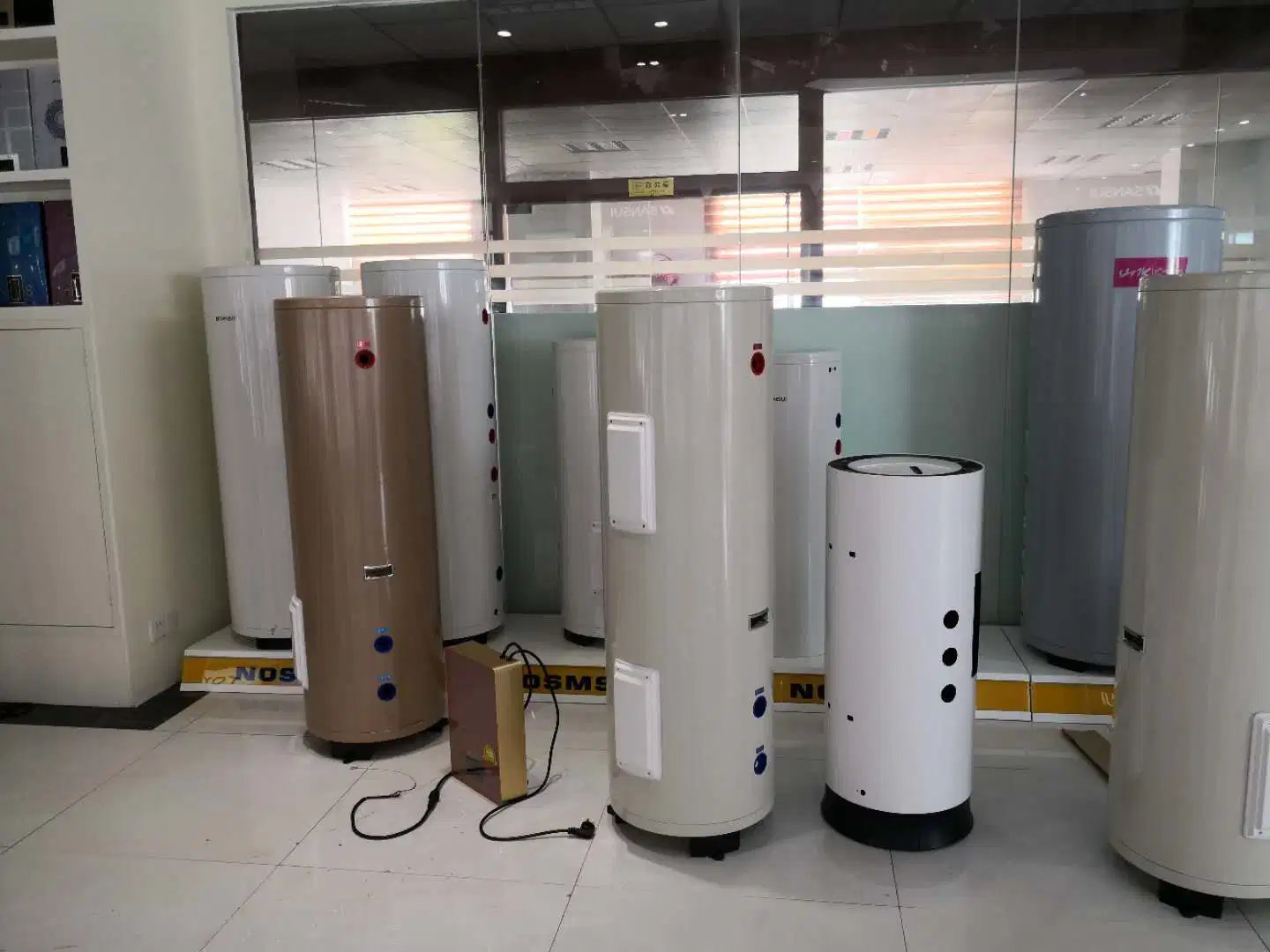 DC72V China Solar Hot Storage Tank Water Heater