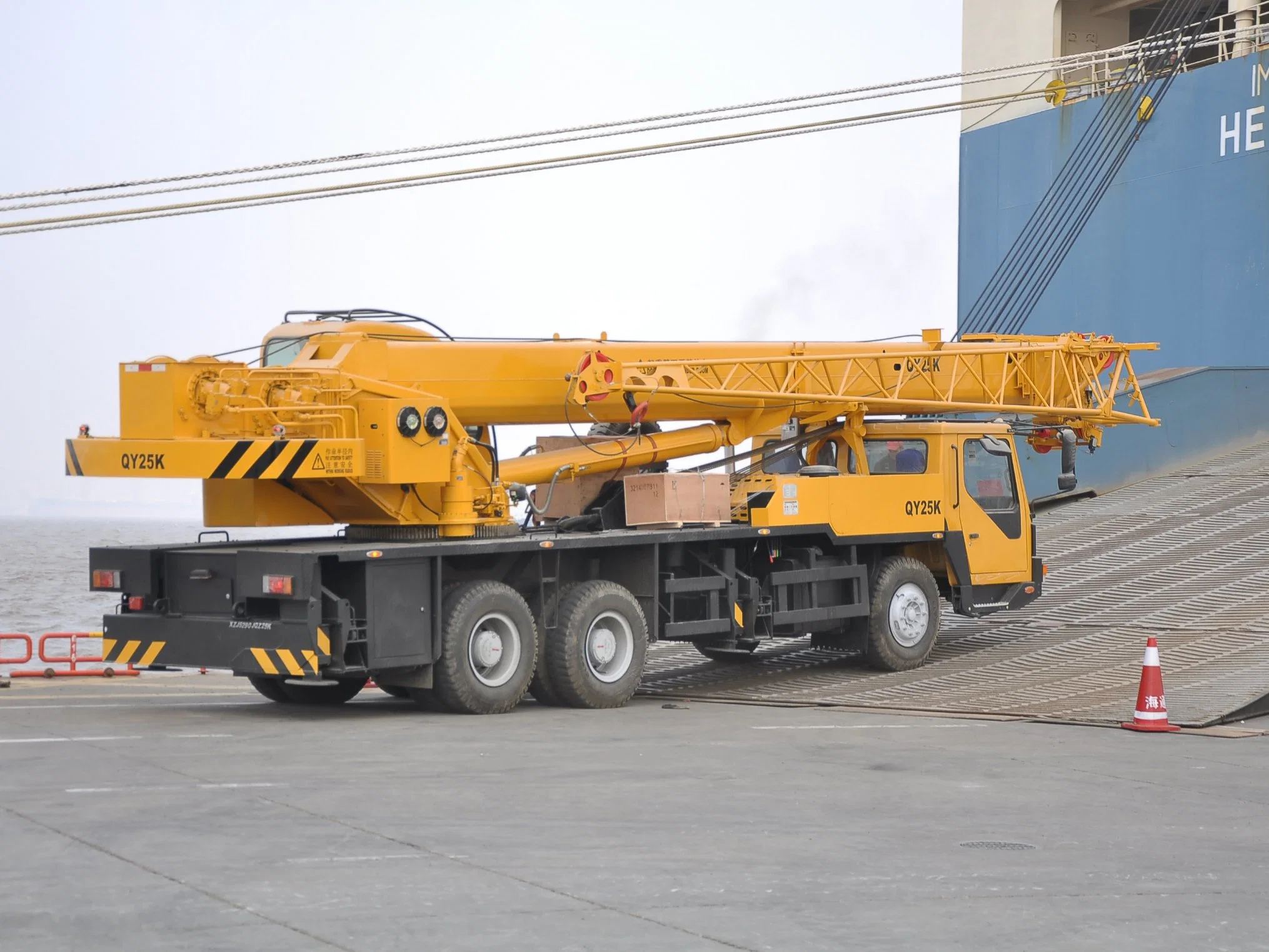 Construção Oriemac 25ton 30ton 50ton Torre gruas móveis do motor hidráulico Mobile Truck Crane Xct25L5