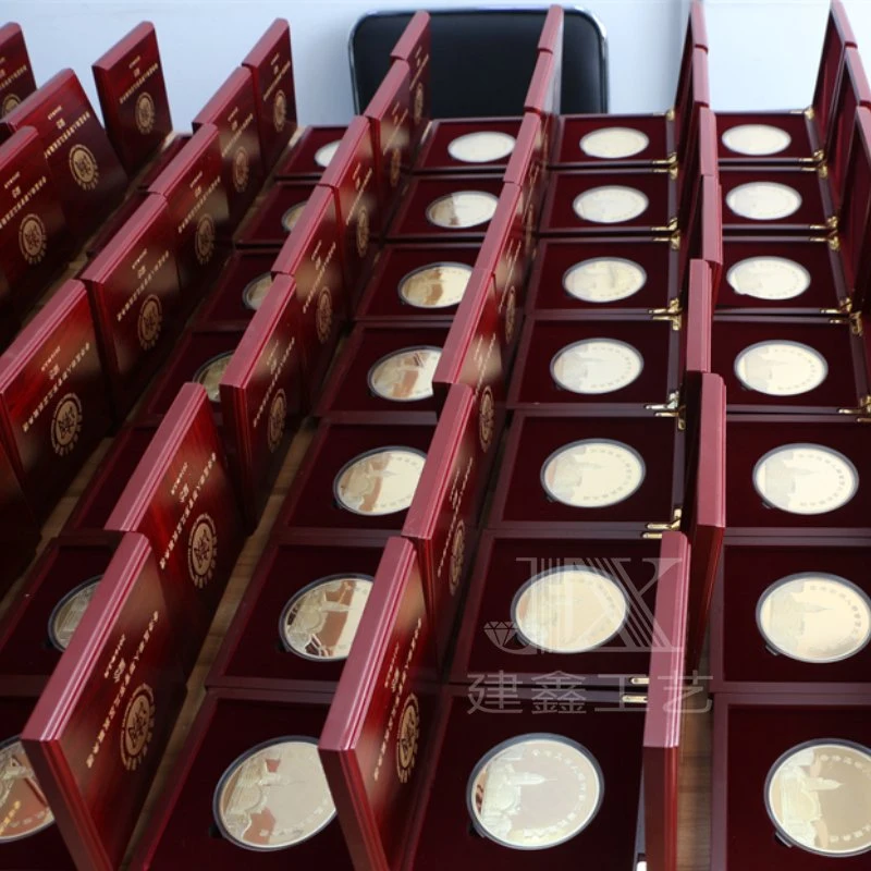 Original Factory Customized Wholesale/Supplier Commemorative Badge Enterprise Loyalty Award Excellent Staff Award 999 Pure Gold Sterling Silver Commemorative Coin