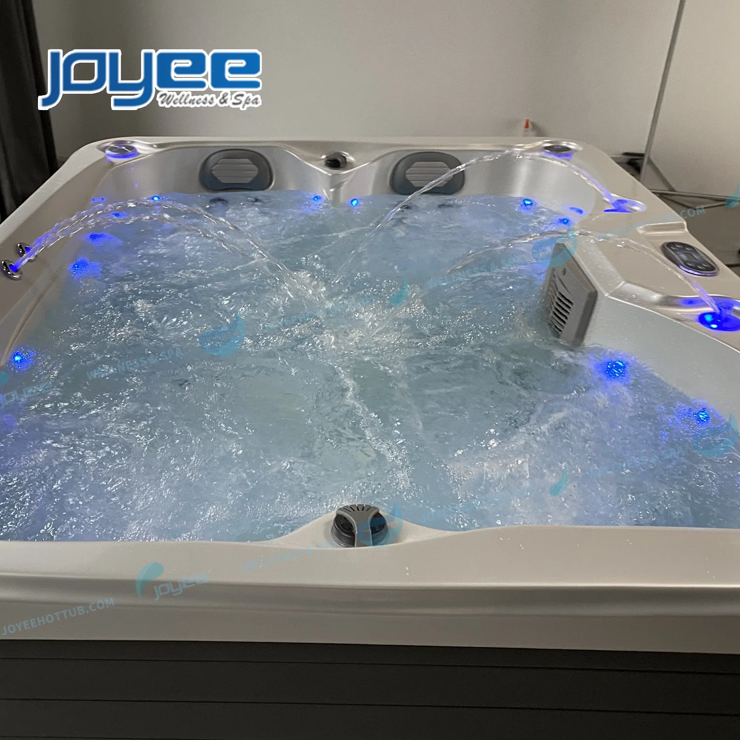 Joyee 5 Persons Pure White Acrylic Therapy Whirlpool Family SPA