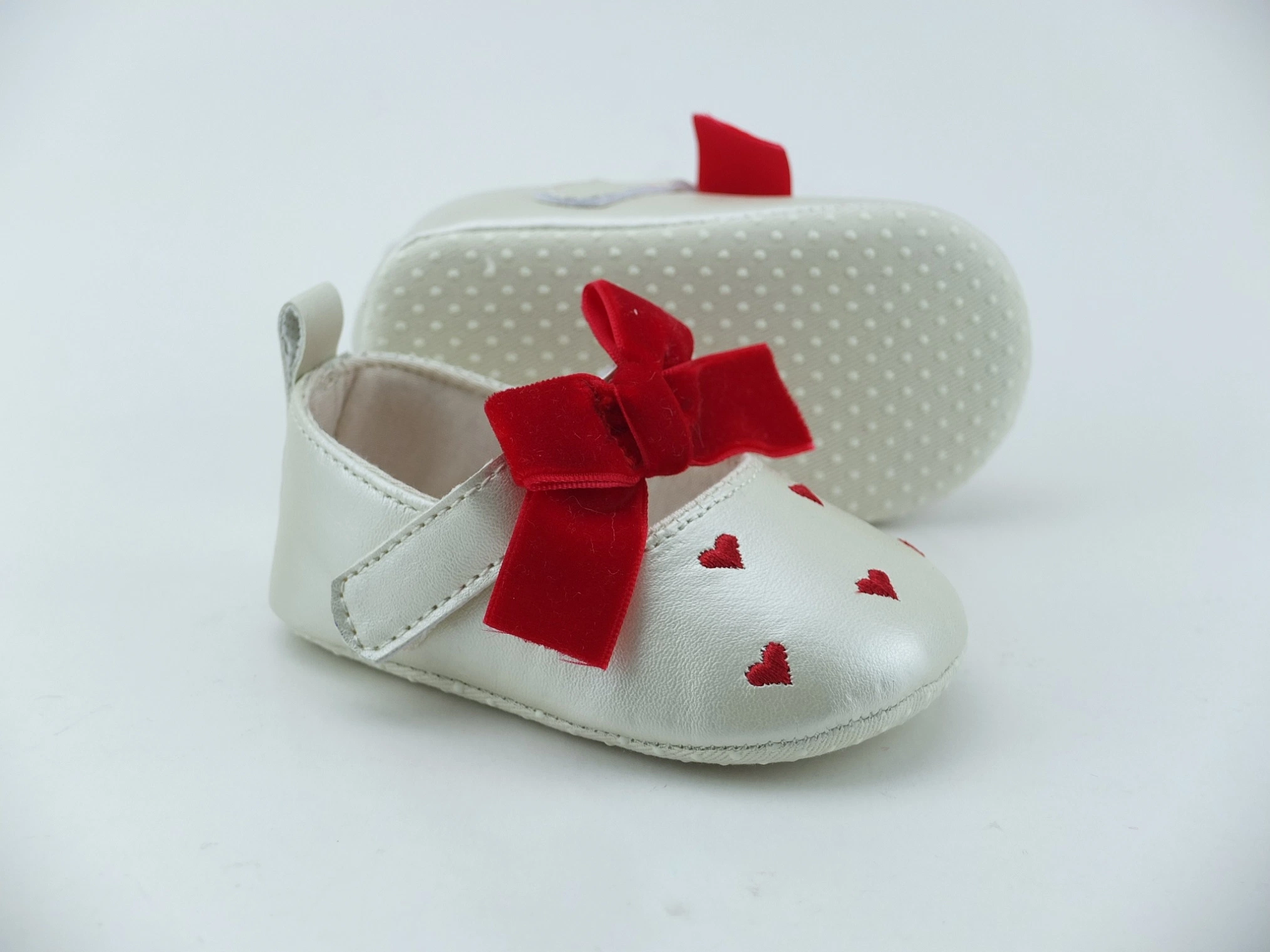 All Textile Bow and Heart Printing Baby Shoes Slipper