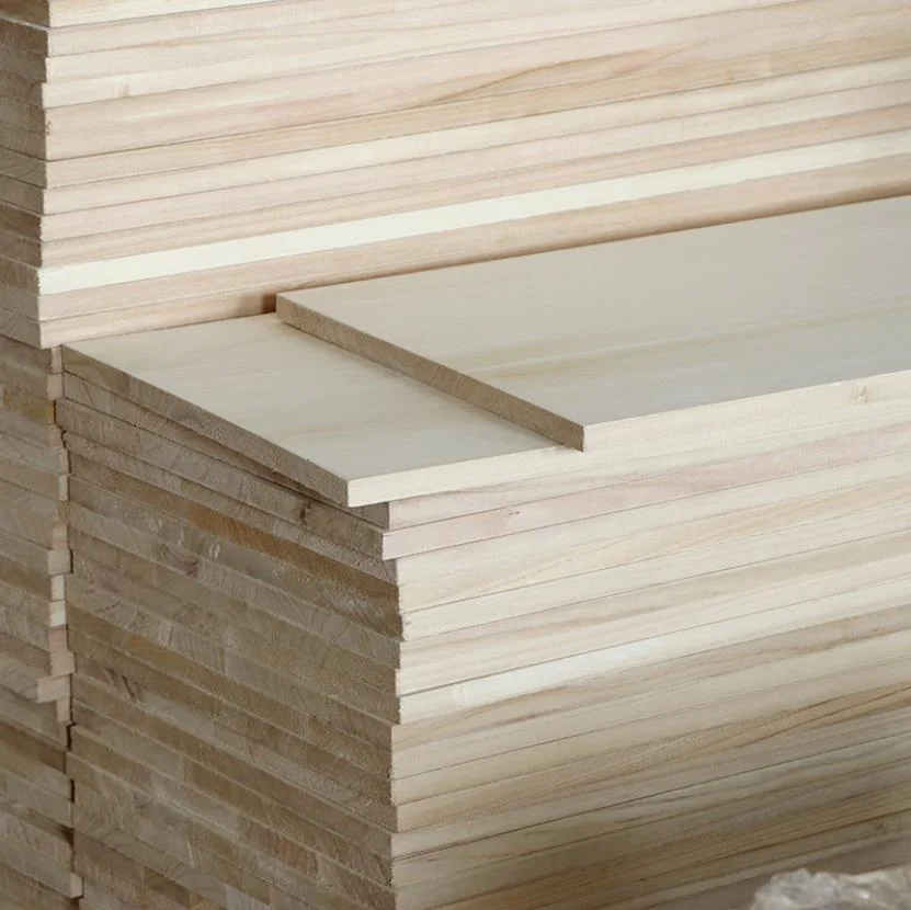 Planche en bois de paulownia à joint de doigt / contreplaqué latéral / planche de table / Le bois de paulownia peut être utilisé pour fabriquer un panneau absorbant le son