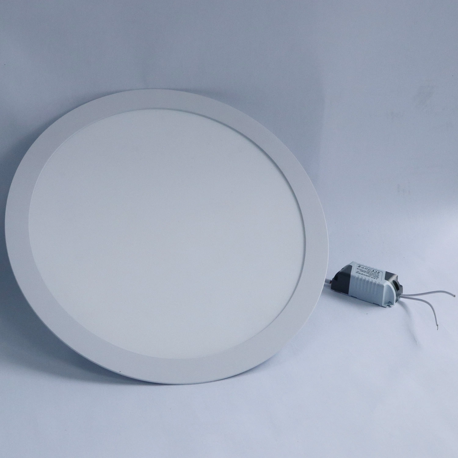 Luz do painel de LED ultra-fino Embedded Instalar para a sala de estar, quarto de banho de cozinha na luz de tecto LED 24W