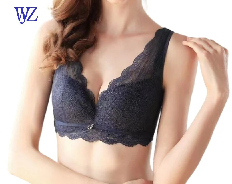 Basic Style Moulded Confortable Sexy Lace Ladies&prime; Bralette Breathable Lingerie with Plus Size