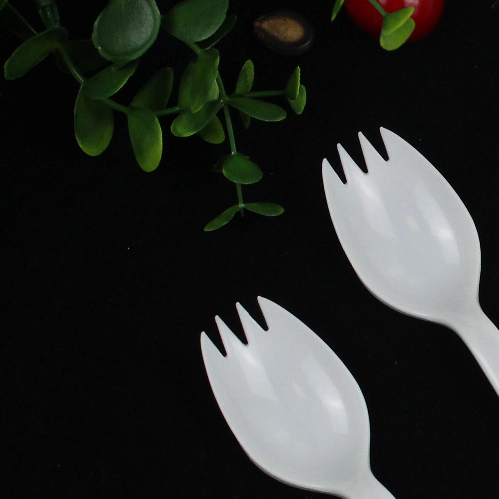 Disposable Plastic Cutlery 141mm Length PP Plastic White Spork Custom for Takeaway