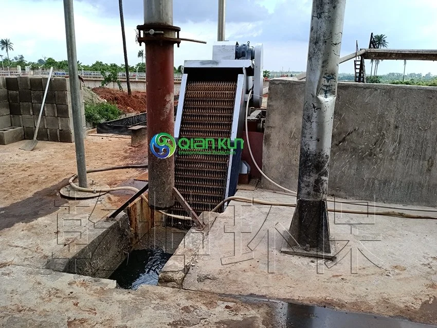 Wwtp Clean Waste Water Pretreatment Automatic Metal Mechanical Rotation Trash Rake Bar Screen