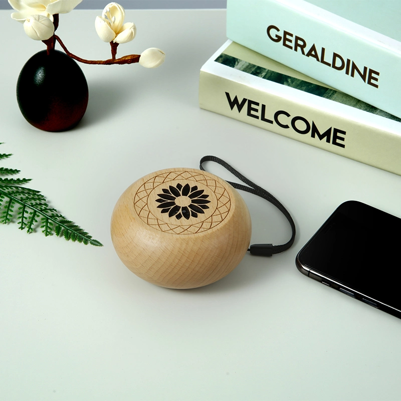 Factory Discount Price Wooden Mini Round Wireless Bluetooths Speaker