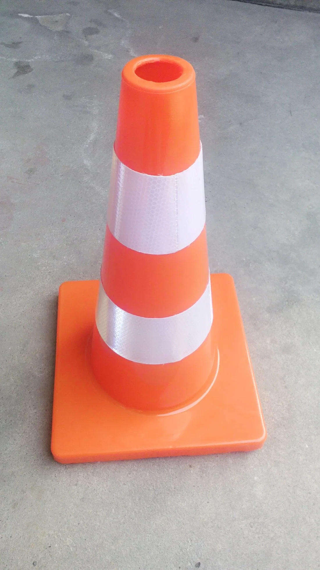 18'' Inch White Unbreakable Soft Plastic Traffic Cone Flexible PVC Cones