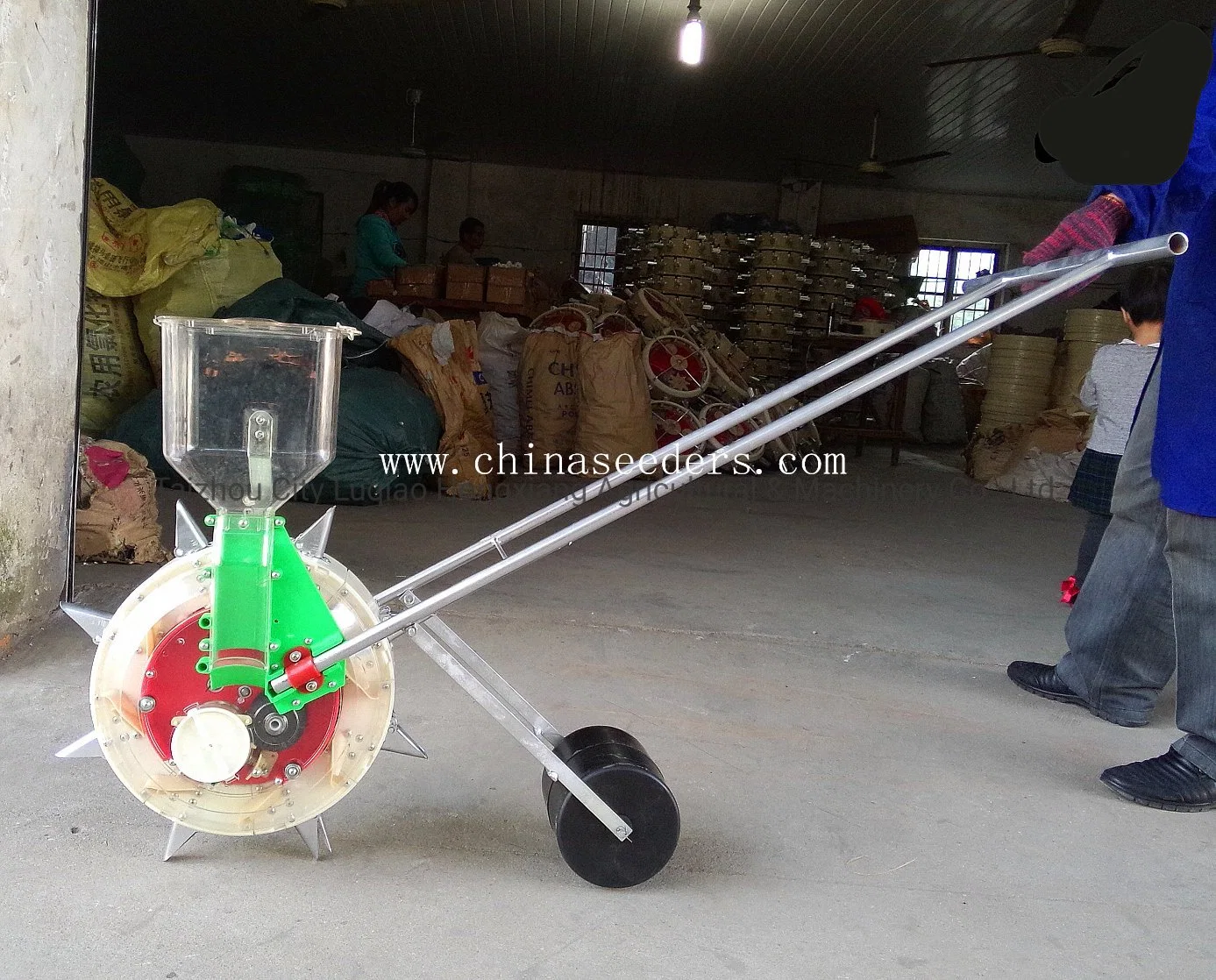 Hand Push Seeder Corn Planter