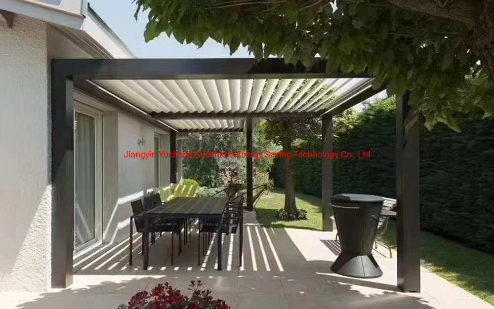 La moderna casa jardín exterior del techo de láminas de aluminio de Louvered pérgola