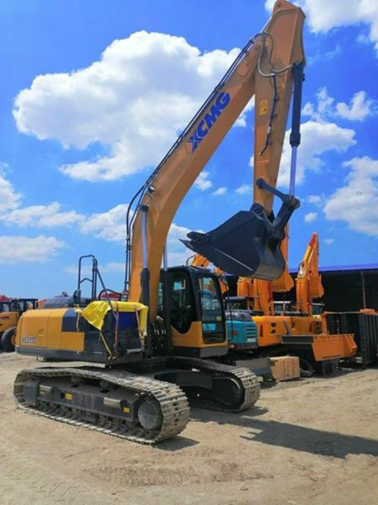 XCMG Factory Xe215c Chinese 20 Ton Hydraulic Crawler Excavator with Isuzu Engine for Sale