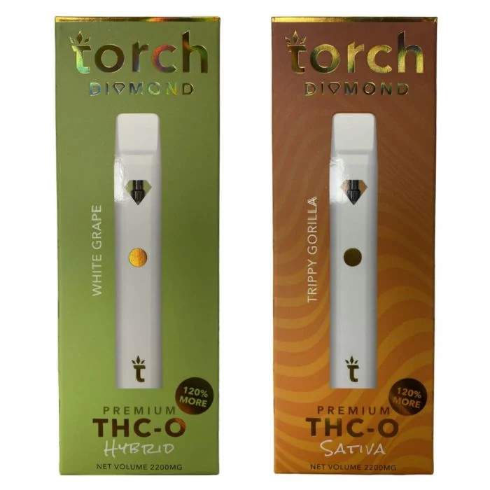 Nouveau Vaporisateur Vide de Diamant Torch avec 12 Souches Premium 2ml Torch Diamond D8 D10 Stylo Vape Jetable à l'Huile