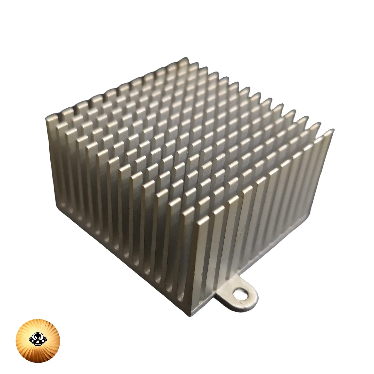 Dissipador de calor em alumínio Deep Manufacturing Aluminium Heatsink tratamento mecânico Vídeo Peças do radiador do cartão