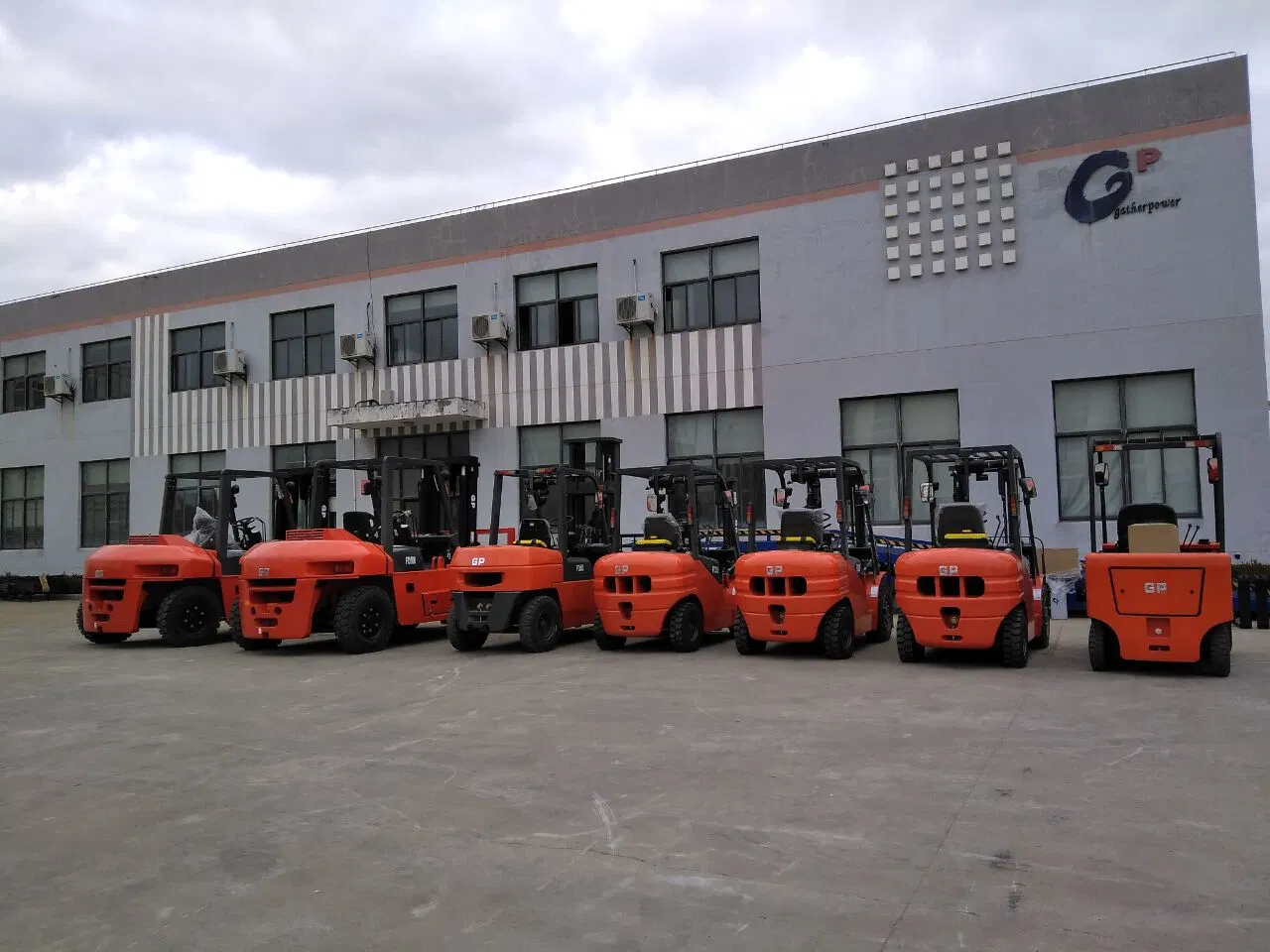 Shanghai Gp Huge Diesel Forklift 11.5t with Japan Engine