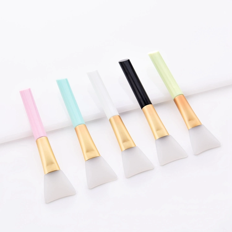 Face Mask Brush Soft Silicone Spatula Brush Applicator for Facial Mud Mask Body Lotion Clay Mask/Skin-Friendly/Smooth Apply/Easy to Clean/Random Color Set