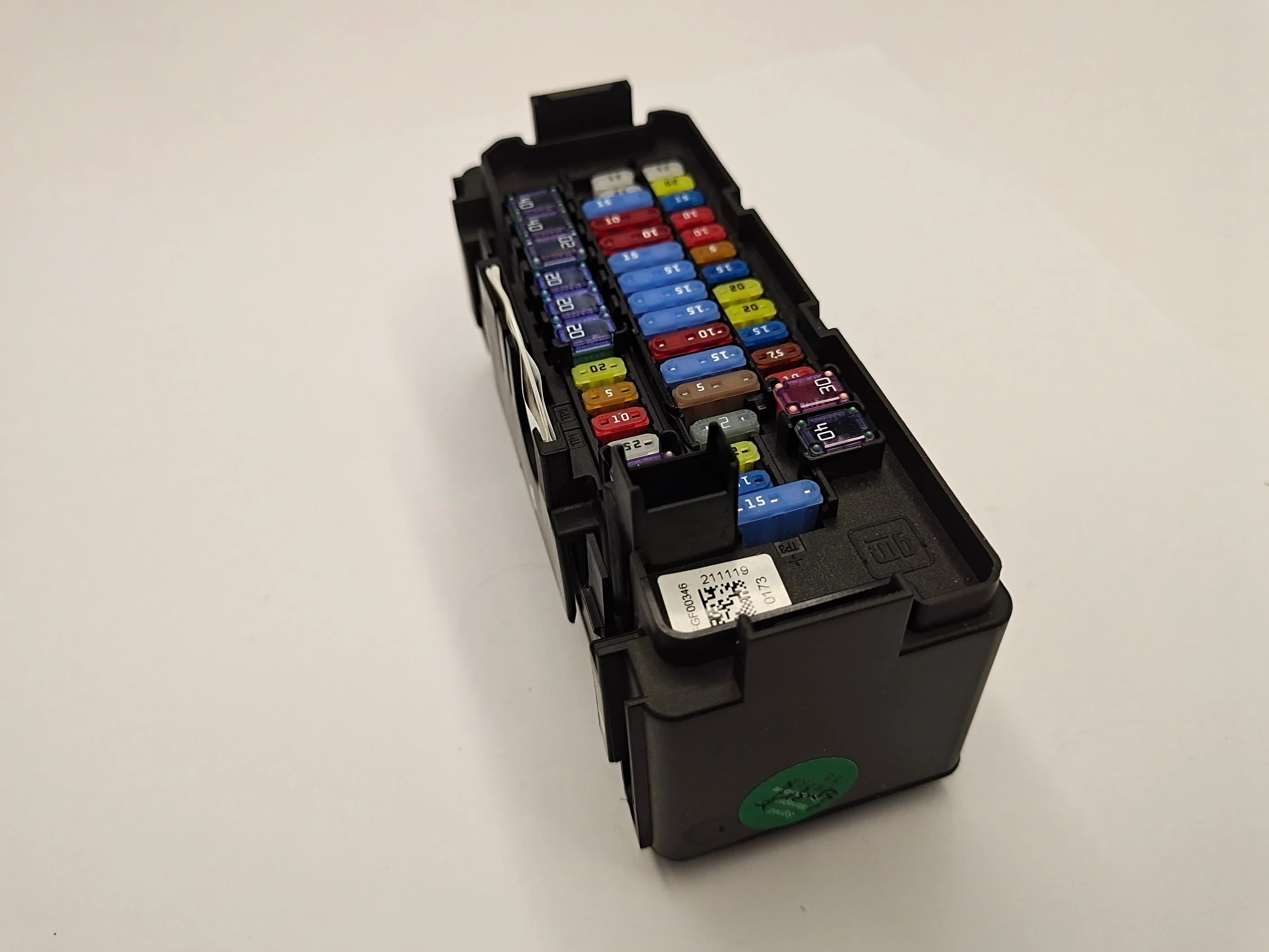 Manufacture Customizable Vehicle IEC Central Electrical Appliance Fuse Box