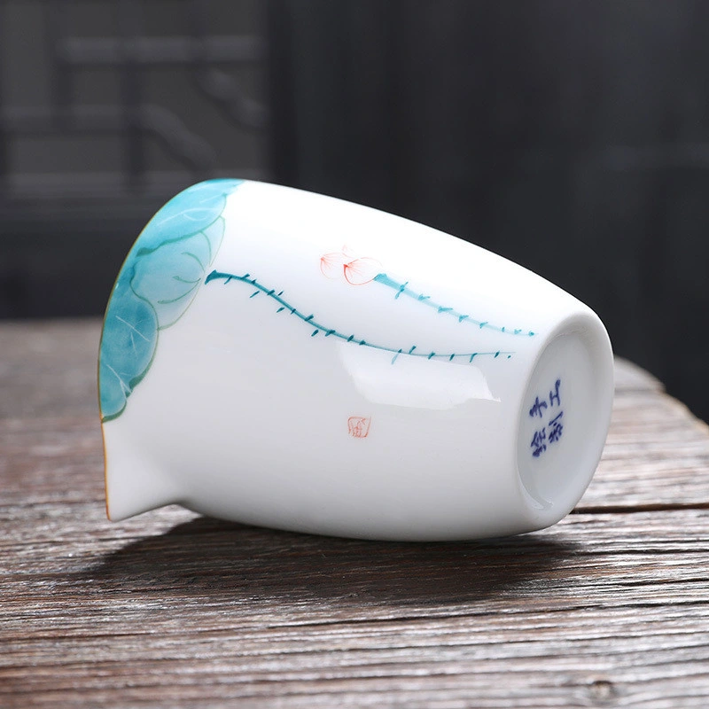 Ventes directes en usine Hand-Painted Hetang lune Gong tasse de thé simple distributeur des ménages en porcelaine blanche de la mer de thé le thé en céramique Set Accessoires de cérémonie du thé de la Justice C