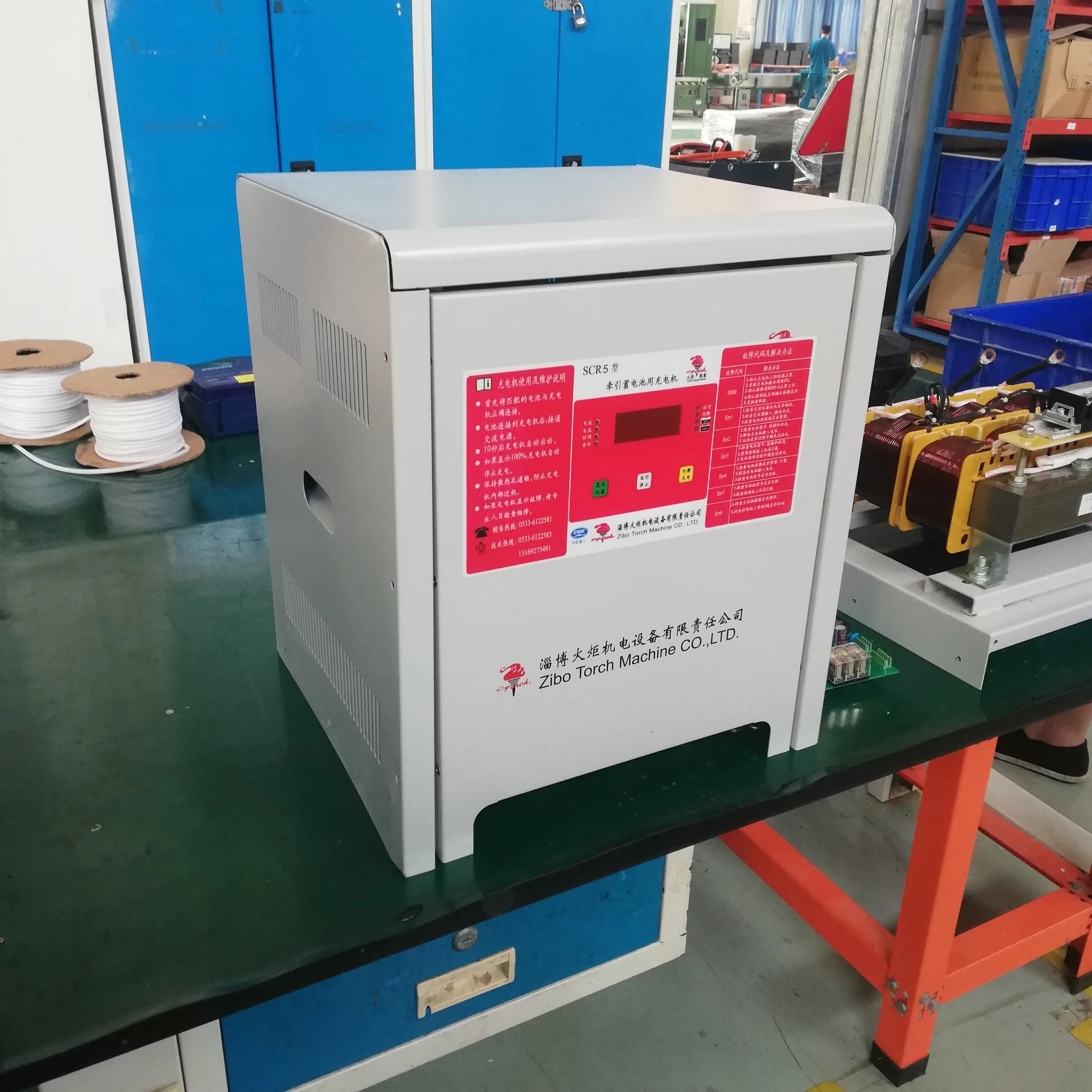 Electric Transformer Battery Charger Easy to Operate Diode Controlled Forklift Battery Charger