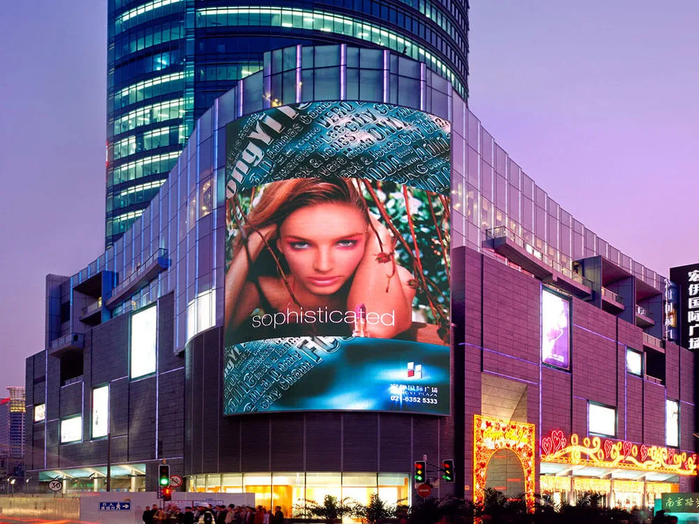 P1.95/P2.6/P2.9/3.9/P4.8 Wholesale/Supplier 3D Naked Eye Rental Indoor/Outdoor SMD LED Display Screen Full Color Advertising Board