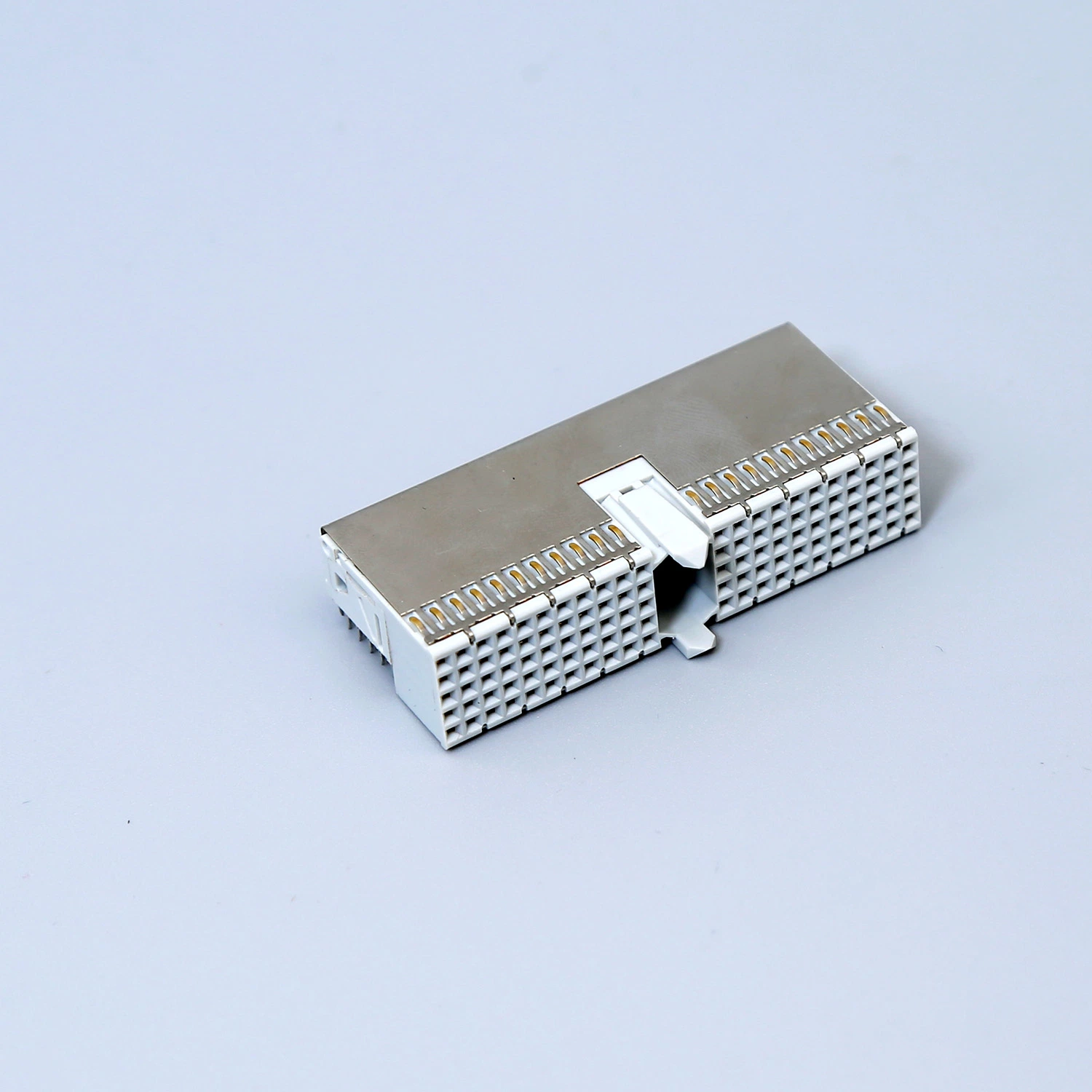 2.0 mm Future Bus Connector 110p Female Type