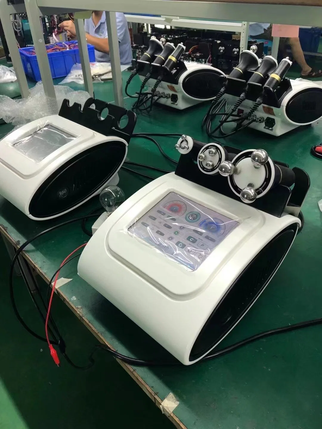 Nuevo Auto de infrarrojos de laminación de RF 360 Cara de apriete de la piel del dispositivo de elevación de la belleza de la terapia con LED.