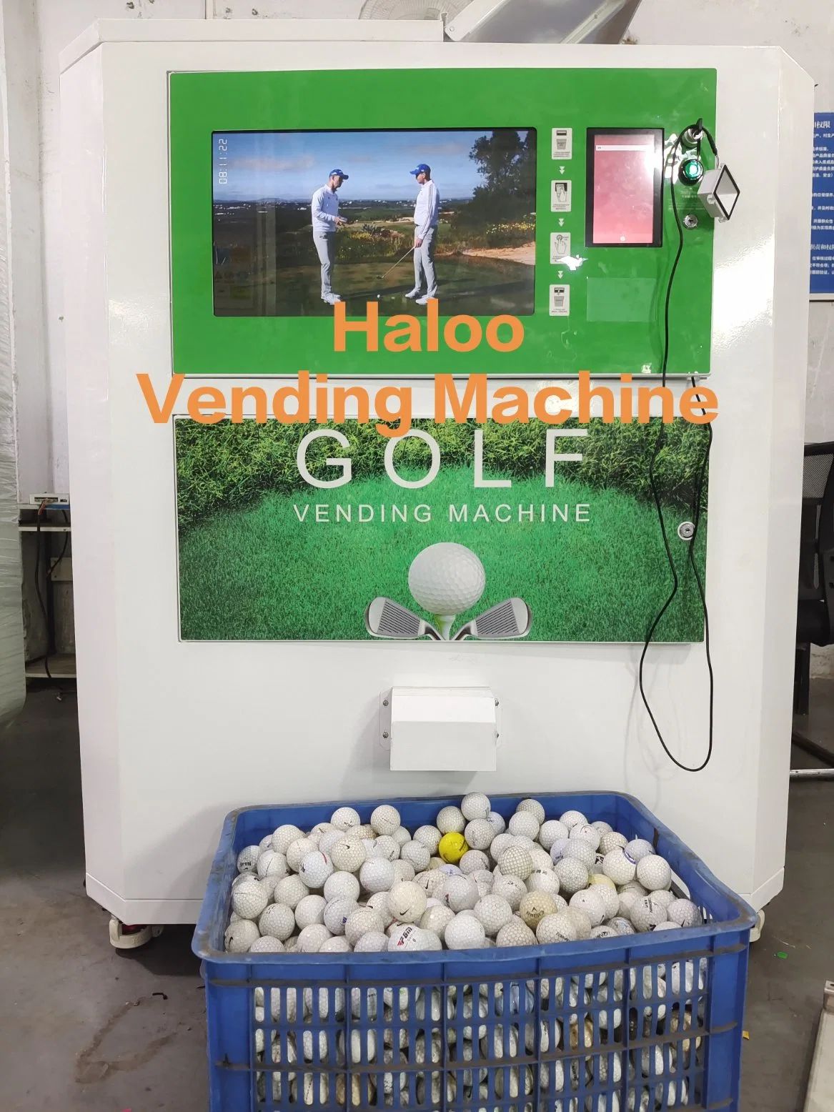 Self Service Golf Ball Vending Machine Golf Course Equipment on Golf Driving Range