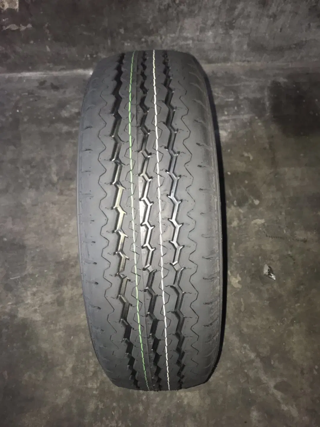 Semi- Radial Light Truck LTR Tyre 750r16c 700r16c 650r16c 185r14c 185r15c 195r15c