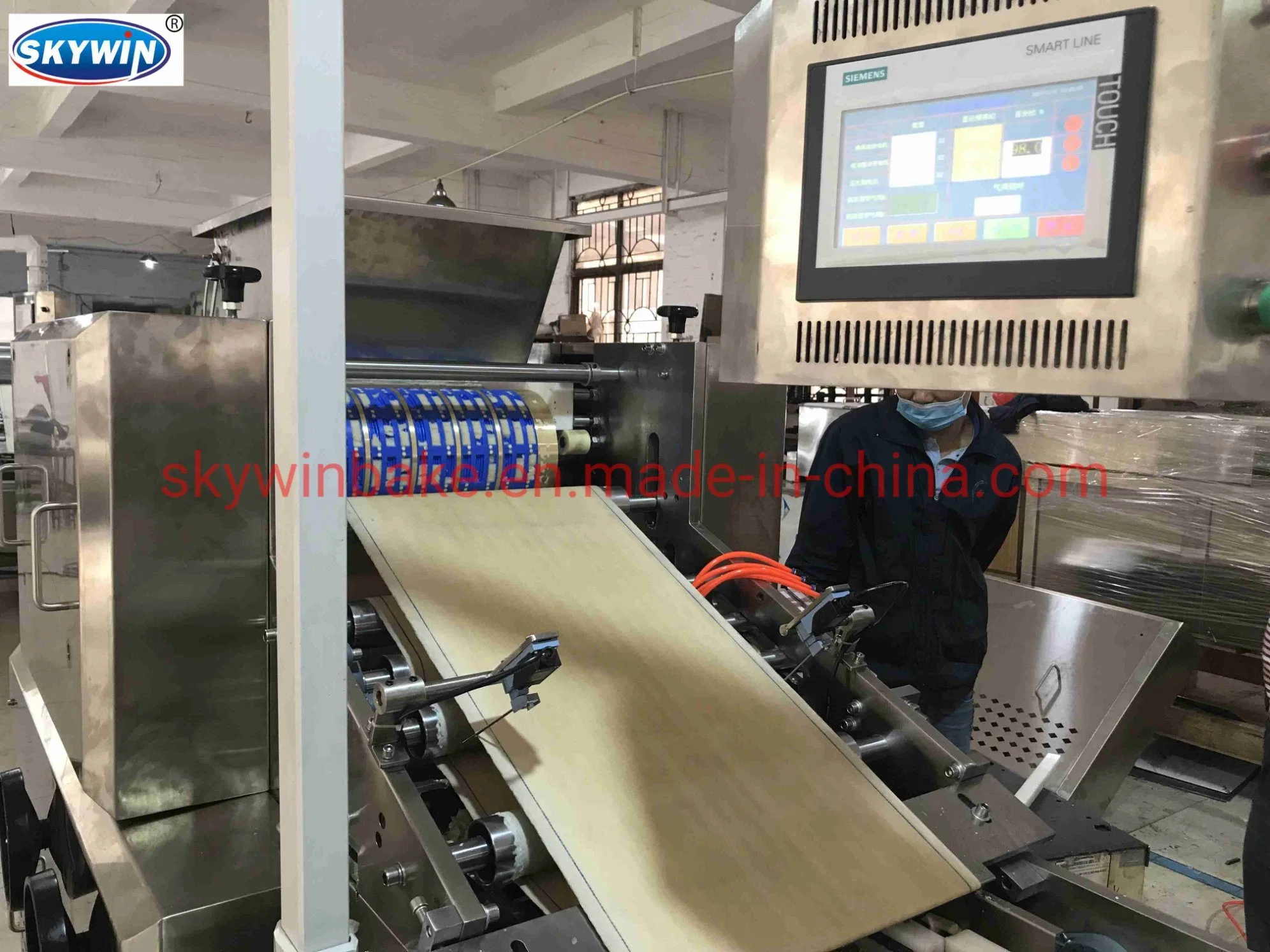 Tray Type Biscuit Making Machine Economical Snack Equipment