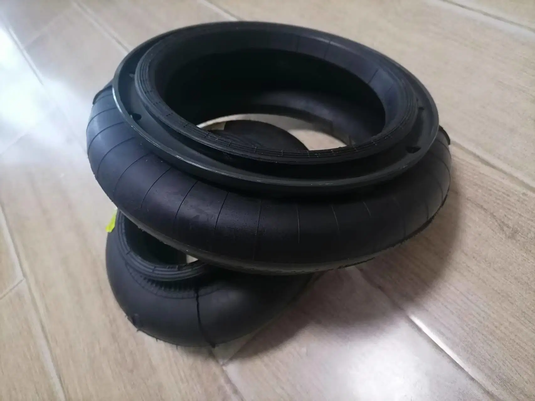 Single-Curved Air Suspension Air Spring for Shock Absorption of Industrial Equipment