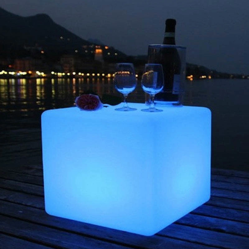 Lumière cube de patio lumineuse et lumineuse portative lumières de jardin colorées Tabouret de bar en plastique moderne
