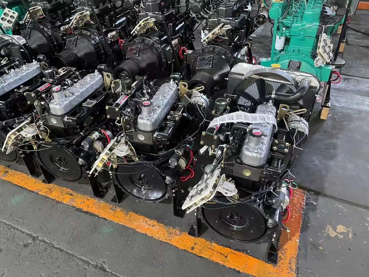 HBE Water-Cooled Diesel Engine for Stationary and Generator Set (ZH4100G)