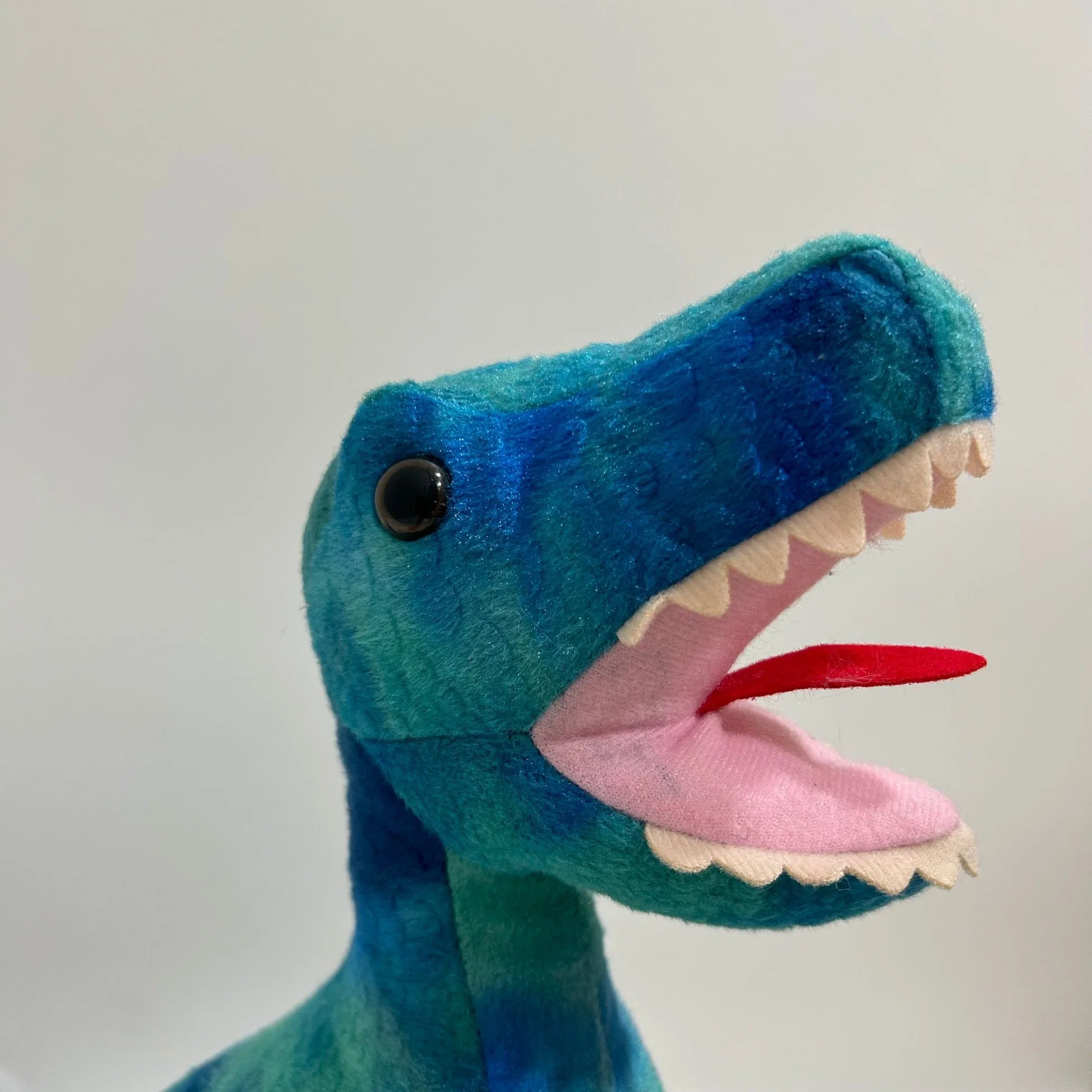 52cm Fashion Tie Dye Dinosaur Plüsch weich Niedlichen Dinosaurier gefüllt Tierspielzeug und Bestes Geschenk für Kinder