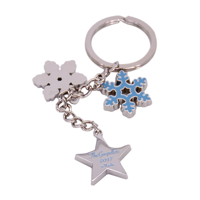 hecho personalizado de la fábrica de aleación de metal niquelado Soft enamel Llavero personalizados Fabricante de Estrellas ornamento del encanto de copo de nieve Llavero de decoración personalizados