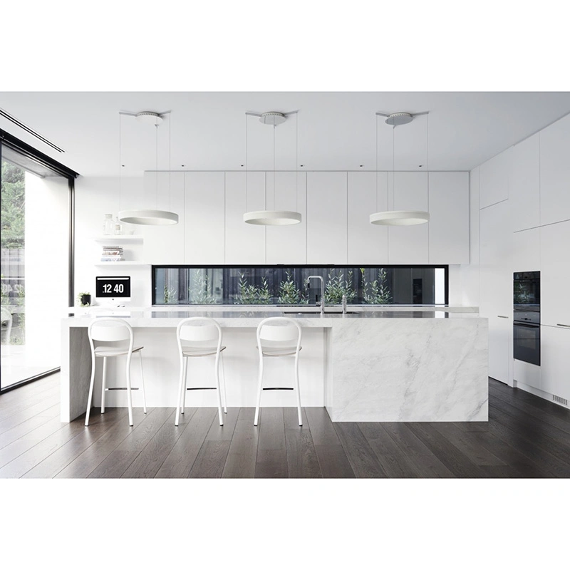 Modern Design Kitchen Cabinet High Gloss Kitchen Cabinet Door Lacquer Kitchen with Matte Black Island